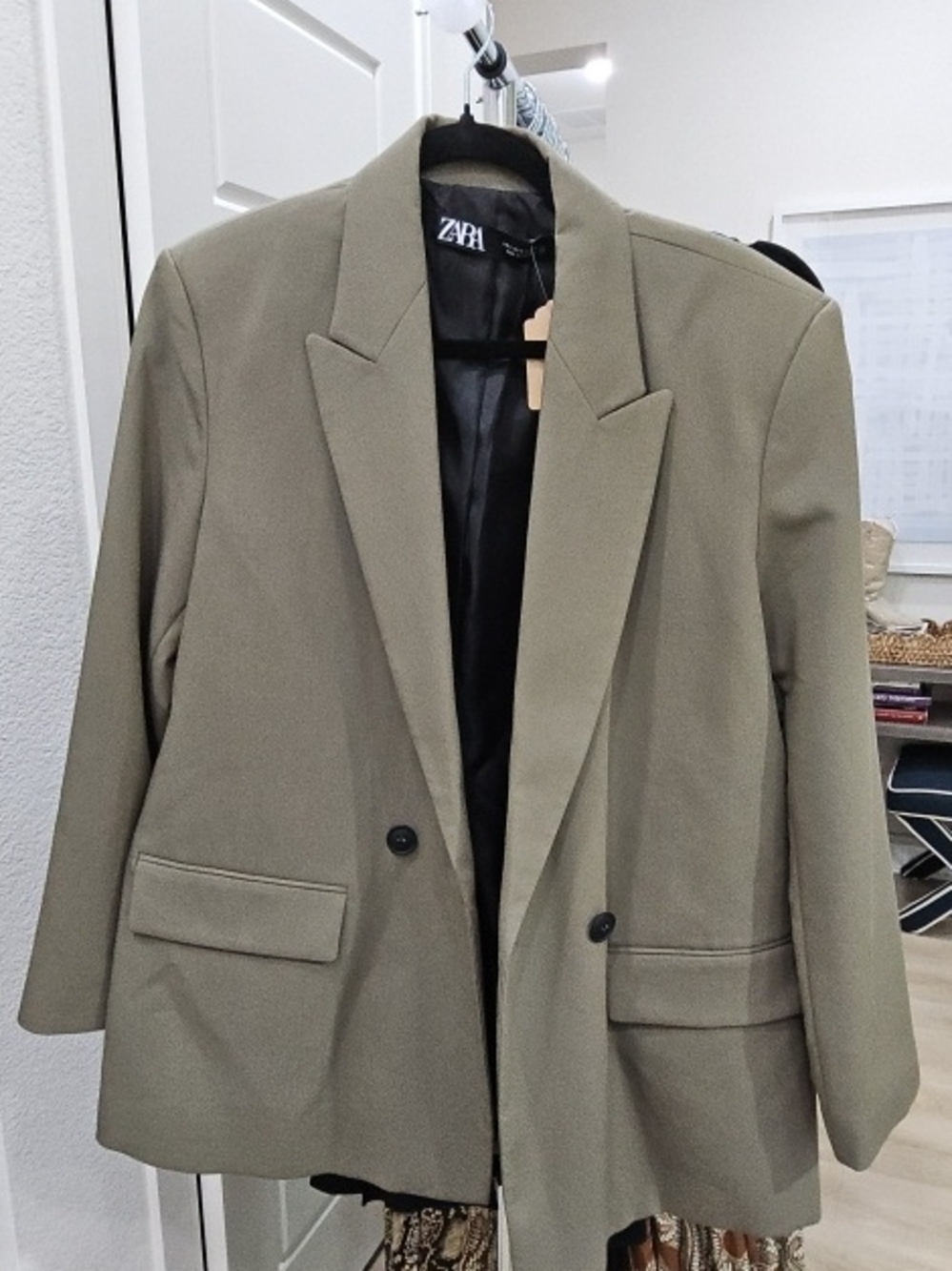 ZARA Olive-Toned Tailored Blazer - Picture 1 of 2